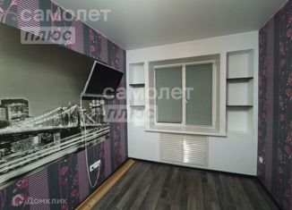 Продаю 2-комнатную квартиру, 45 м2, Удмуртия, улица Ворошилова, 49