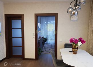 Трехкомнатная квартира на продажу, 55 м2, Иркутск, Правобережный округ, улица Лызина, 9