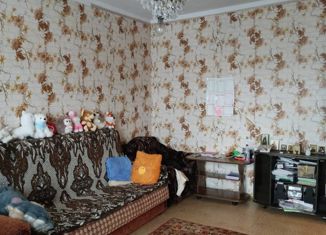 Продается 1-комнатная квартира, 36 м2, Владикавказ, улица Барбашова, 43, Затеречный округ