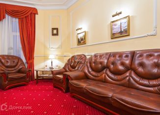 Многокомнатная квартира на продажу, 174.3 м2, Санкт-Петербург, улица Радищева, 26, метро Площадь Восстания