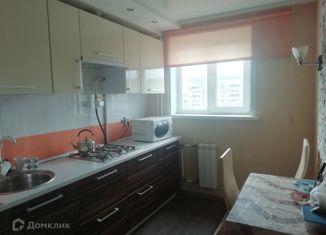 Аренда двухкомнатной квартиры, 43 м2, Каменск-Уральский, улица Суворова, 25