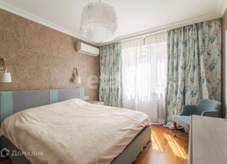 Сдам трехкомнатную квартиру, 81 м2, Москва, Никулинская улица, 27к3, Никулинская улица
