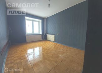 Продается комната, 13.2 м2, Удмуртия, улица Михаила Петрова, 37