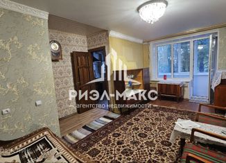 Продам 2-ком. квартиру, 42.8 м2, Брянская область, улица Кирова, 44