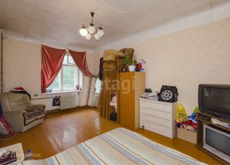 Продается 2-комнатная квартира, 60 м2, Екатеринбург, улица Миномётчиков, 62, улица Миномётчиков