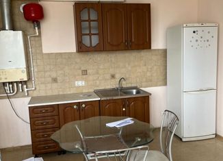 Продам 2-ком. квартиру, 67 м2, Ставрополь, улица Ленина, 31, микрорайон №3