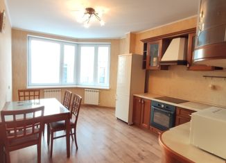 Продам двухкомнатную квартиру, 77.5 м2, Екатеринбург, улица Радищева, 33, улица Радищева