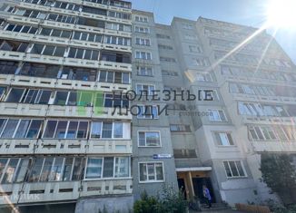 Продается 1-комнатная квартира, 32.7 м2, Кировская область, улица Воровского, 163