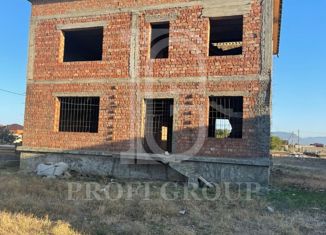 Продам дом, 411 м2, село Новолакское, Платанная улица, 18