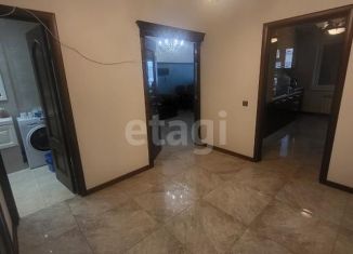 Продается 2-ком. квартира, 80 м2, Якутск, улица Пушкина, 28, Центральный округ