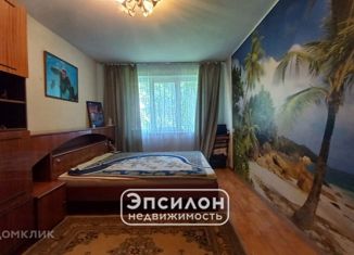 Продаю трехкомнатную квартиру, 61.2 м2, Курская область, улица Энергетиков, 11Б