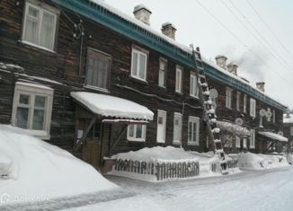 Продаю 2-ком. квартиру, 42 м2, Шенкурск, Красноармейская улица, 24