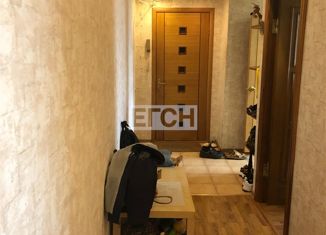 Продаю трехкомнатную квартиру, 59 м2, Москва, улица Генерала Антонова, улица Генерала Антонова, 4к1