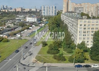 Продается трехкомнатная квартира, 68.8 м2, Санкт-Петербург, Пловдивская улица, 1/10, метро Купчино