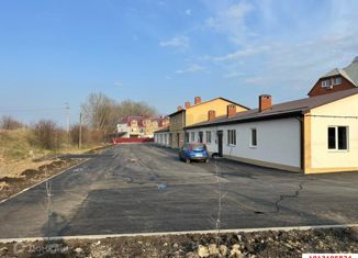 Продается 2-комнатная квартира, 62.5 м2, Крымск, Кузбасская улица, 2