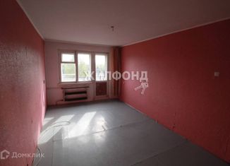 Продается 2-комнатная квартира, 44 м2, Мыски, 17-й квартал, 10