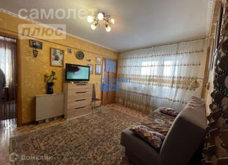 Продажа трехкомнатной квартиры, 48.6 м2, Бийск, Ударная улица, 83