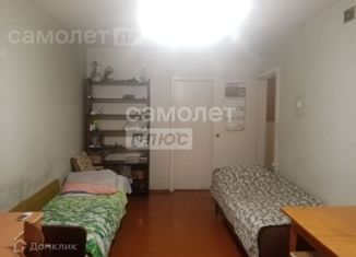 Продаю 2-комнатную квартиру, 44 м2, Абакан, улица Крылова, 37