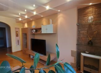 Сдаю в аренду 2-ком. квартиру, 77 м2, Екатеринбург, улица Гагарина, 35А, улица Гагарина