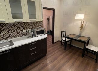 Сдается в аренду однокомнатная квартира, 45 м2, Санкт-Петербург, Средний проспект Васильевского острова, 85, ЖК Новая История