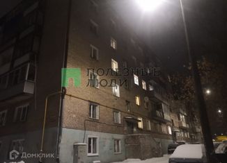 3-комнатная квартира на продажу, 57.8 м2, Киров, улица Дзержинского, 40