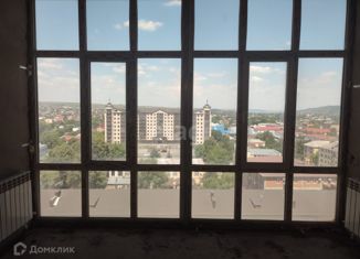 Продам 2-ком. квартиру, 80 м2, Назрань, Московская улица, 1