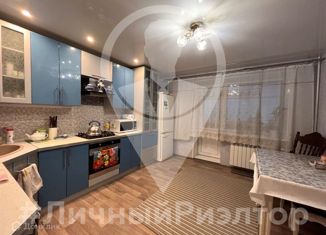 Продам 3-комнатную квартиру, 96 м2, Рязань, Комбайновая улица, 28, район Московское шоссе