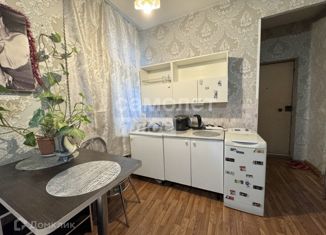 Продаю комнату, 17.4 м2, Киров, Октябрьский проспект, 6