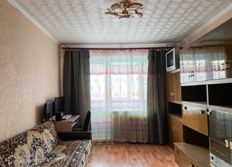 Продажа 1-комнатной квартиры, 32.5 м2, Кириши, улица Декабристов Бестужевых, 25