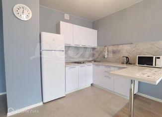 Сдам 1-комнатную квартиру, 40 м2, Тюмень, Полевая улица, 117к3, ЖК Озёрный Парк