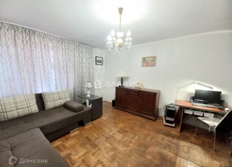 Продажа 4-комнатной квартиры, 80 м2, Тобольск, 4-й микрорайон, 15