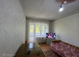 Трехкомнатная квартира на продажу, 62 м2, Саратовская область, Фестивальная улица, 15