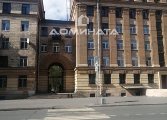Продается комната, 95 м2, Санкт-Петербург, улица Полярников, 19, улица Полярников