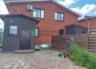 Продам таунхаус, 101 м2, деревня Карпово, Снежная улица