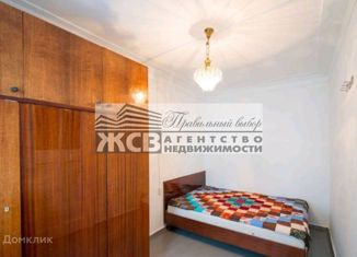 Продаю 2-ком. квартиру, 42 м2, Нижний Новгород, метро Горьковская, Красносельская улица, 13