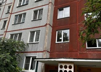 Продается 3-ком. квартира, 64.1 м2, Тульская область, улица Клары Цеткин, 3