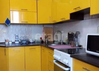 Продаю пятикомнатную квартиру, 76 м2, Челябинск, улица ОПМС-42, 6