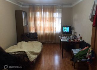 Продаю двухкомнатную квартиру, 47 м2, Владикавказ, улица Леонова, 1к1, 4-й микрорайон
