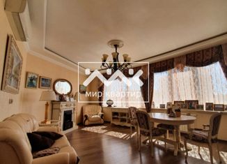 Сдается 3-ком. квартира, 130 м2, Санкт-Петербург, улица Сикейроса, 11к1, муниципальный округ Сосновское