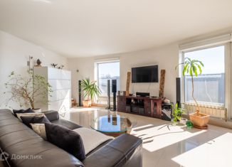 Продам 2-ком. квартиру, 87 м2, Санкт-Петербург, улица Восстания, 6А, улица Восстания