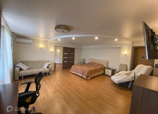 Продается двухкомнатная квартира, 100 м2, посёлок Сосновый Бор, Озёрная улица, 1А