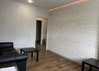 Сдаю в аренду 1-ком. квартиру, 35 м2, Батайск, улица Половинко, 280