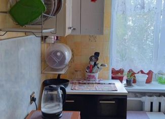 Продам комнату, 56 м2, Гатчина, улица Радищева, 15