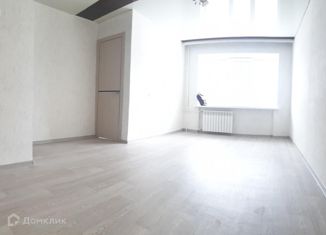 Продажа 2-ком. квартиры, 44 м2, Чебоксары, улица Антонина Яноушека, 3, Московский район