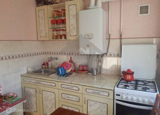 Продам 2-ком. квартиру, 48 м2, станица Новотитаровская, улица Ленина, 248