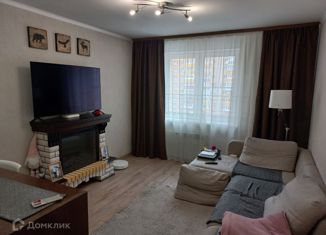 Продам трехкомнатную квартиру, 70 м2, Иркутская область, Байкальская улица, 303