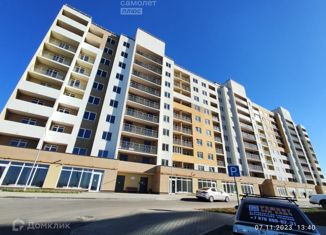 Продается 2-ком. квартира, 55.2 м2, посёлок городского типа Аграрное, Парковая улица, 1