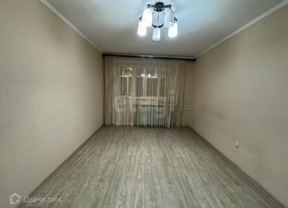 Продается 2-ком. квартира, 47 м2, Вологда, Пролетарская улица, 32