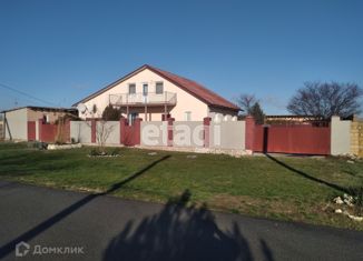 Продам дом, 206 м2, село Окунёвка, улица Комарова