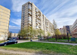 Продается четырехкомнатная квартира, 75 м2, Санкт-Петербург, Шлиссельбургский проспект, 45